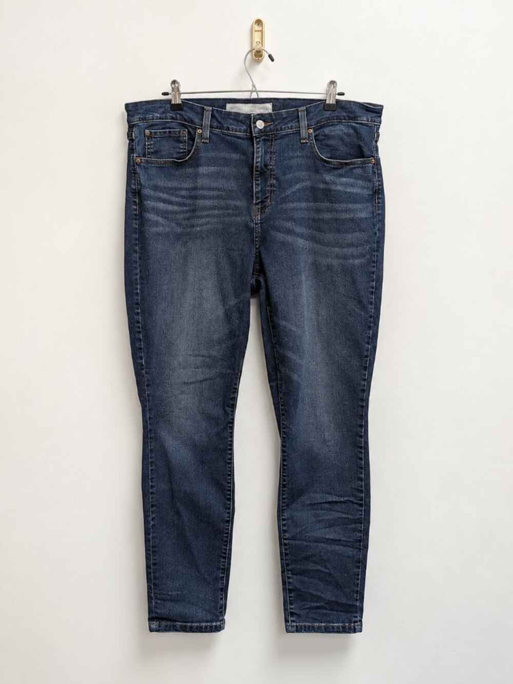 Signature Levi Skinny Jeans